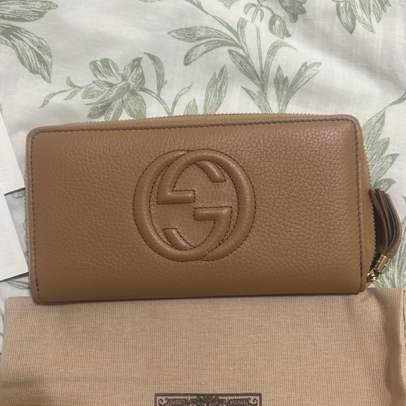 Gucci Soho Zip Leather Wallet - Picture 1 of 4